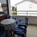 아파트 Grozic